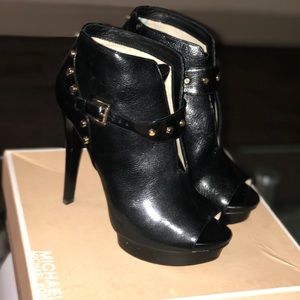 Michael Kors Ailee Open Toe heels